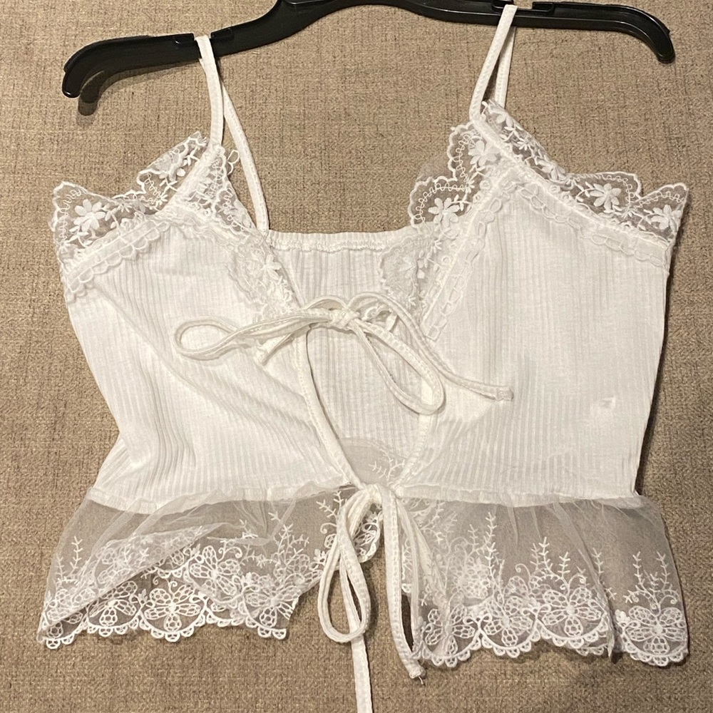 SHEIN Tie Front Ruffled Tank